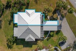 Picture of 276 Cerromar Way Unit 60, Venice, FL 34293