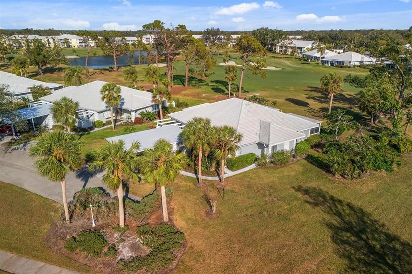 Picture of 276 Cerromar Way Unit 60, Venice FL 34293