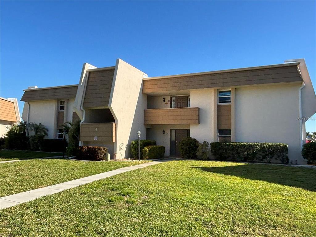 Picture of 1080 Bal Harbor Boulevard Unit 4D, Punta Gorda, FL 33950