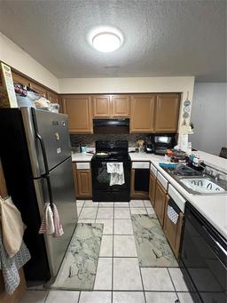 Picture of 13941 Fairway Island Drive Unit 733, Orlando, FL 32837