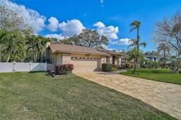 Picture of 4639 Meadowview Circle, Sarasota, FL 34233