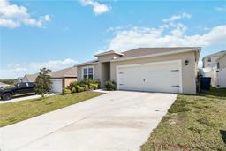 Picture of 9537 Black Walnut Drive, Clermont, FL 34715