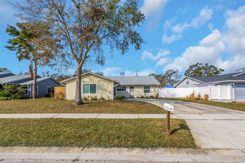 Picture of 10906 Covey Court, Tampa FL 33625