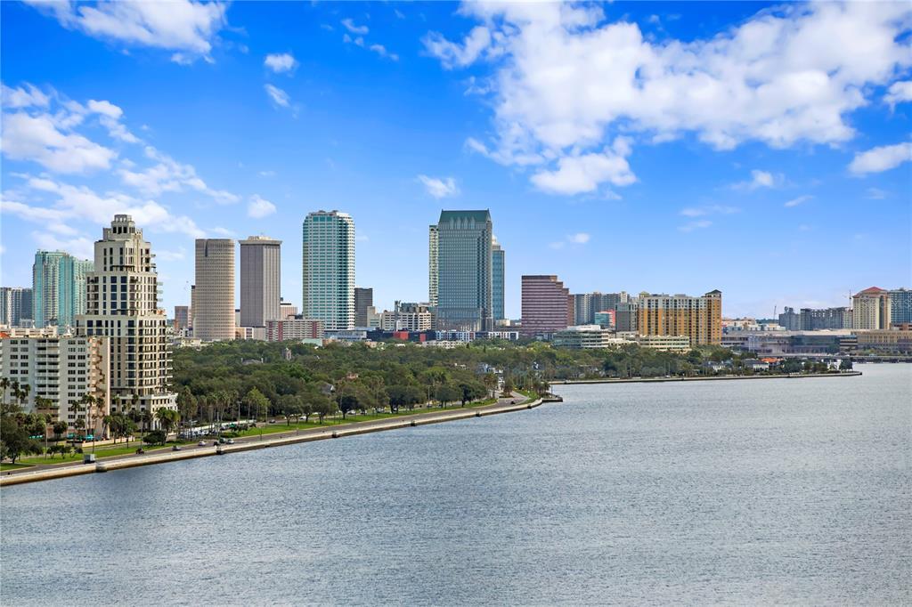 Picture of 3301 Bayshore Boulevard Unit 1908B, Tampa, FL 33629