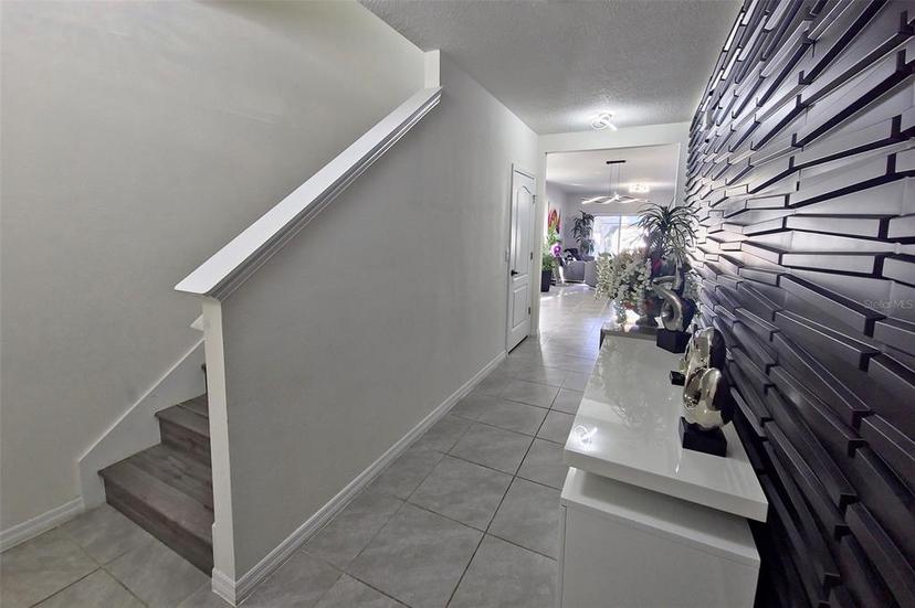 Picture of 1292 Cascades Avenue, Davenport FL 33837