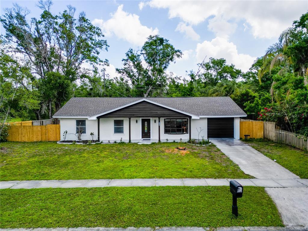 Picture of 19109 Sunlake Boulevard, Lutz, FL 33558