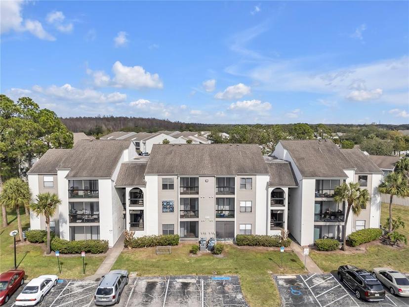 Picture of 2130 Cascades Boulevard Unit 101, Kissimmee FL 34741