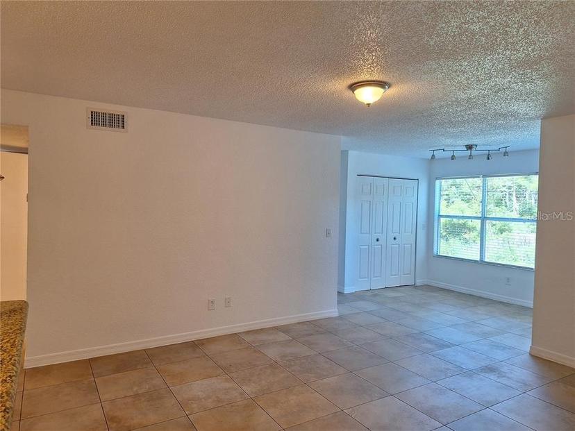 Picture of 5116 Conroy Road Unit 12, Orlando FL 32811