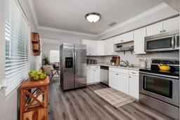 Picture of 921 57Th Avenue N, St Petersburg, FL 33703