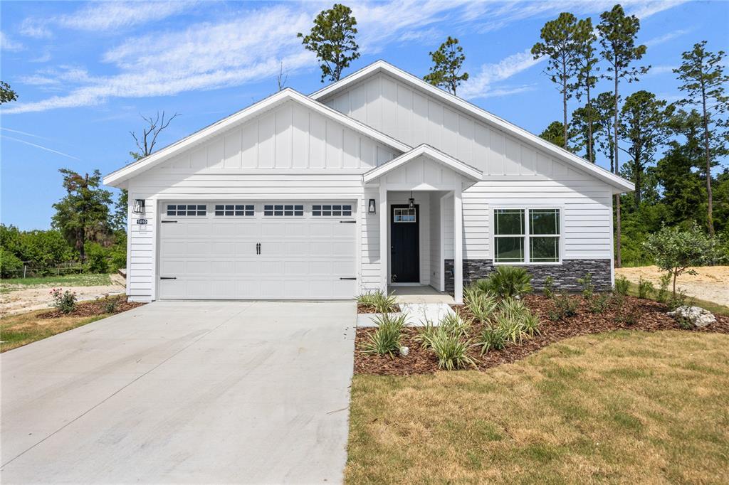 Picture of 1022 SW 67Th Way, Gainesville, FL 32607