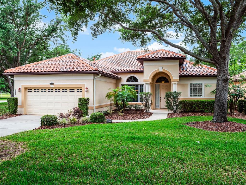 Picture of 9958 Santa Barbara Court, Howey In The Hills, FL 34737