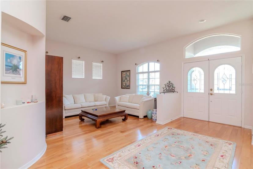 Picture of 12545 Leatherleaf Drive, Tampa FL 33626