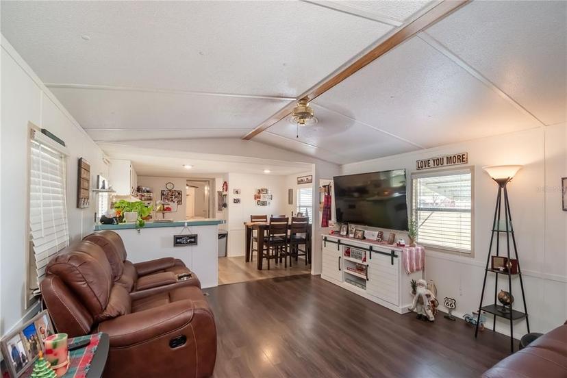 Picture of 5206 WEST County Road 476, Bushnell FL 33513