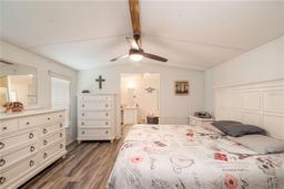 Picture of 5206 WEST County Road 476, Bushnell, FL 33513