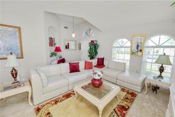 Picture of 3961 Hampton Hills Drive W, Lakeland, FL 33810