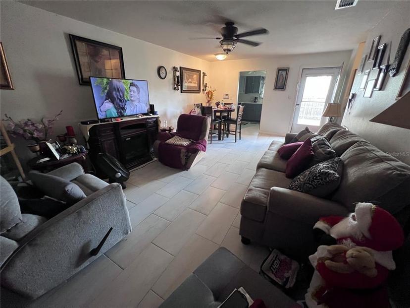 Picture of 710 E Arizona Avenue Unit A, Deland FL 32724
