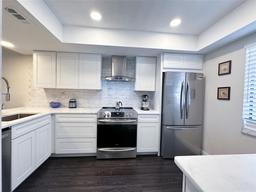 Picture of 106 Nina Way, Oldsmar, FL 34677