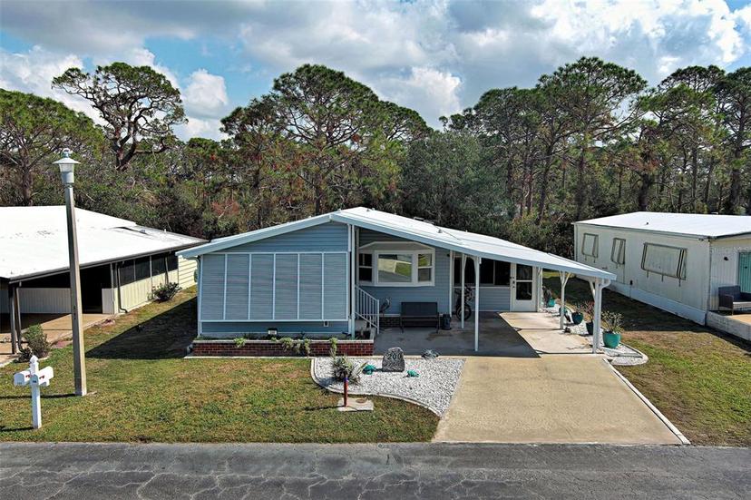 Picture of 200 N Fiji Circle, Englewood FL 34223