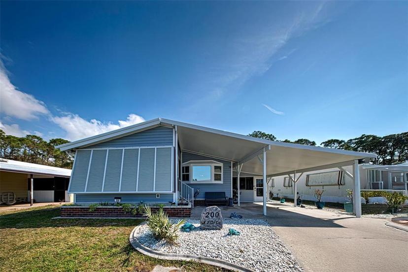 Picture of 200 N Fiji Circle, Englewood FL 34223