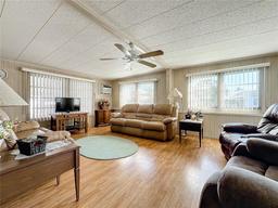 Picture of 511 50Th Avenue Drive W, Bradenton, FL 34207
