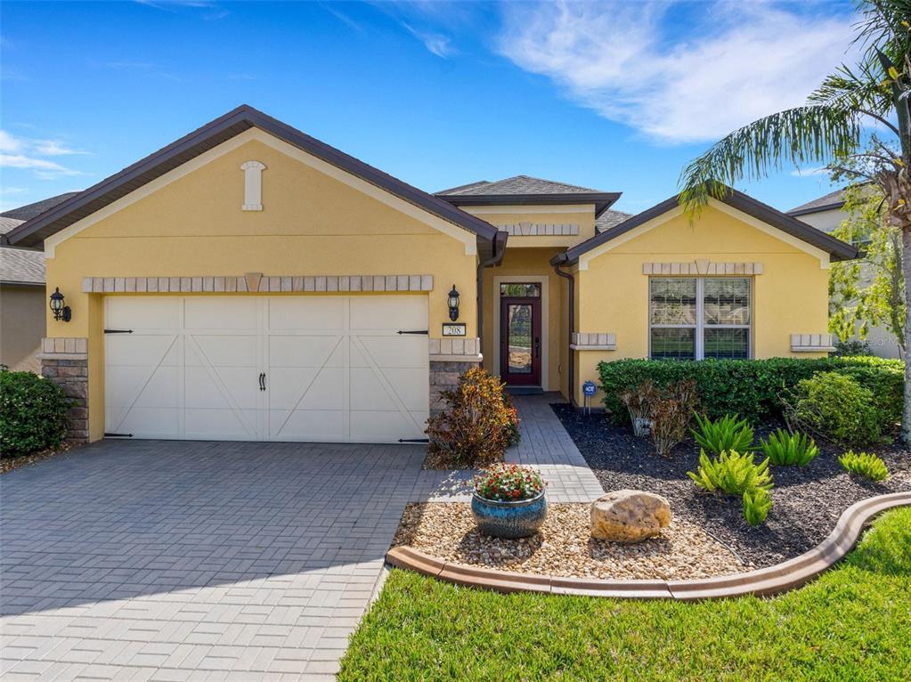 Picture of 208 Almeria Way, Davenport, FL 33837