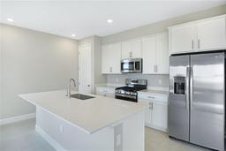 Picture of 5916 Jensen View Avenue, Apollo Beach, FL 33572