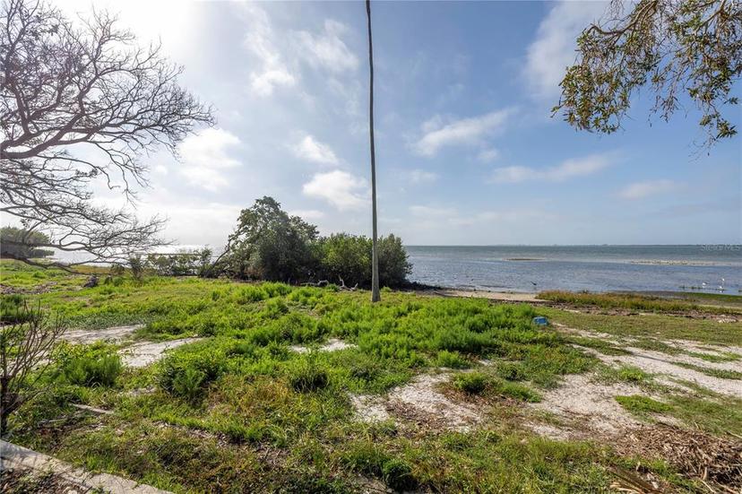 Picture of 2028 Blossom Way S, St Petersburg FL 33712