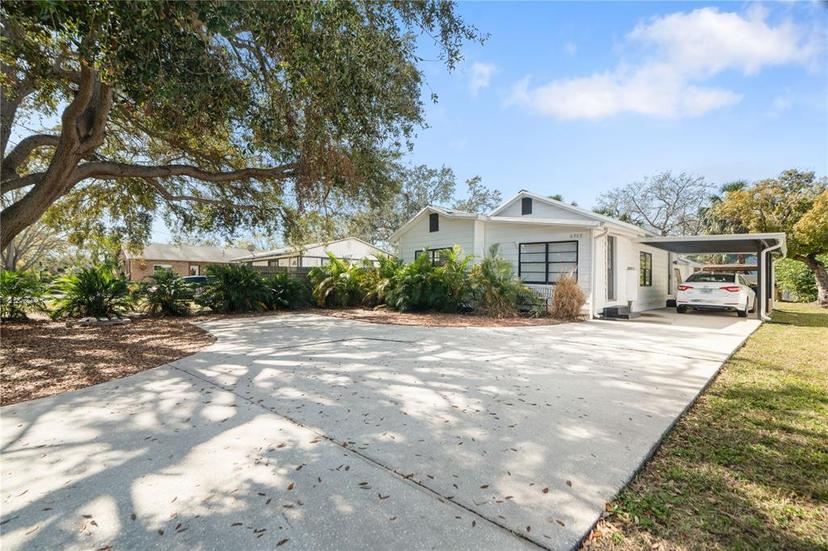 Picture of 6305 S Macdill Avenue, Tampa FL 33611