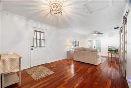 Picture of 6305 S Macdill Avenue, Tampa, FL 33611