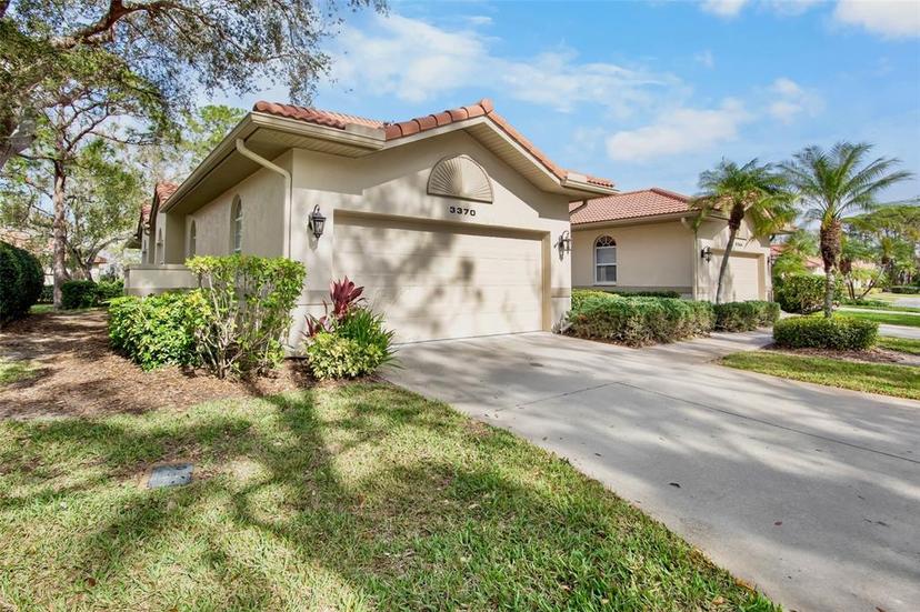 Picture of 3370 E Chelmsford Court Unit 49, Sarasota FL 34235
