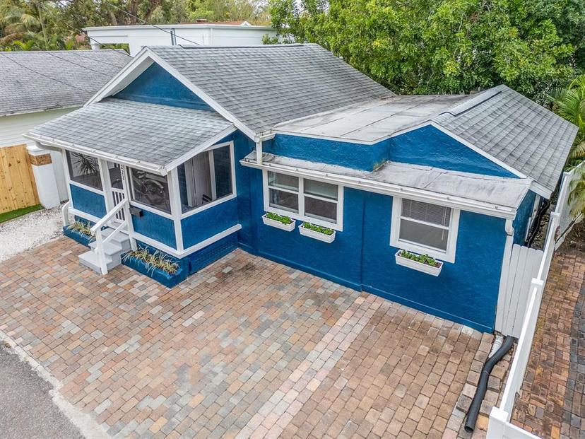 Picture of 1222 Highland Court N, St Petersburg FL 33701