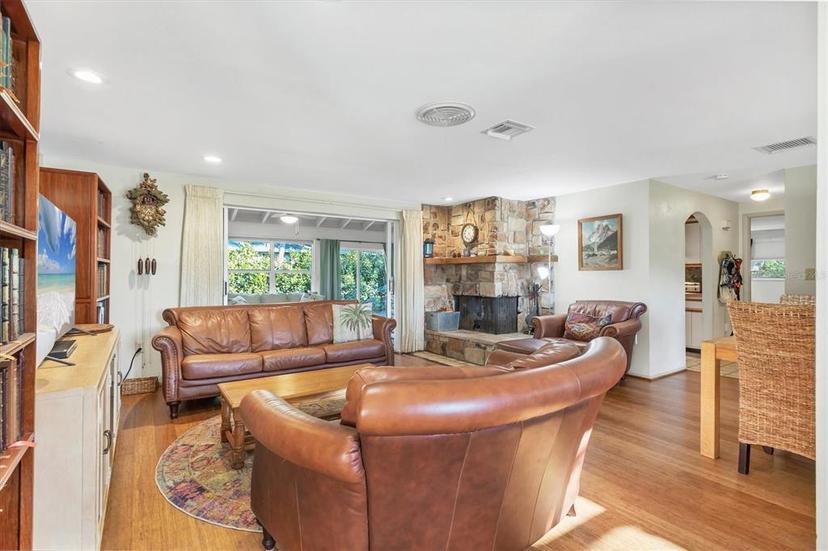 Picture of 4815 Neptune Road, Venice FL 34293