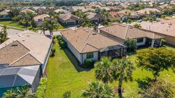 Picture of 5946 Caspian Tern Drive, Sarasota, FL 34238