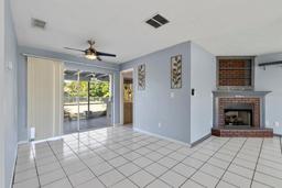 Picture of 1332 SE 44Th Street, Cape Coral, FL 33904
