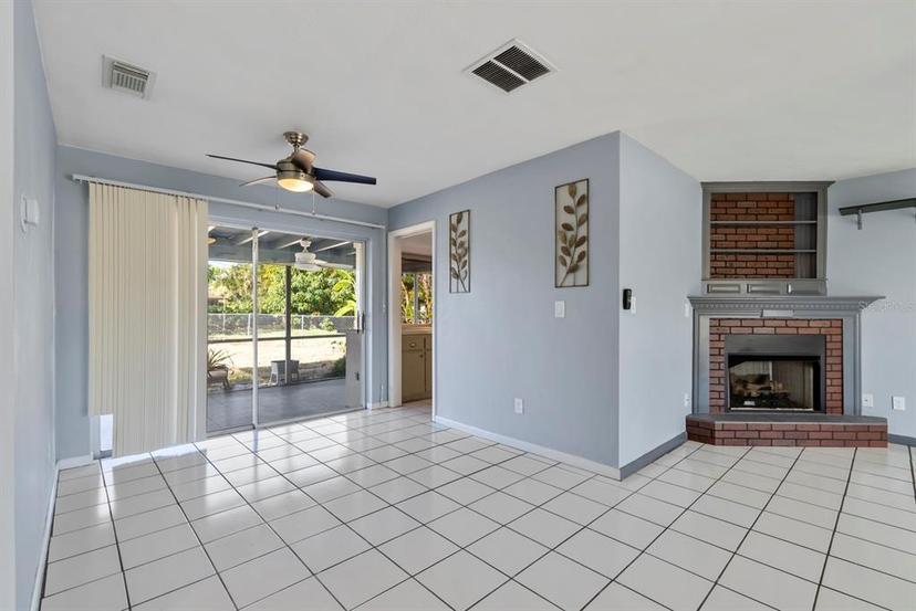 Picture of 1332 SE 44Th Street, Cape Coral FL 33904