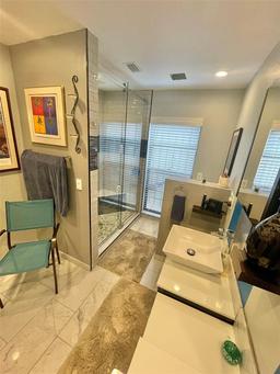Picture of 3913 Rose Of Sharon Drive, Orlando, FL 32808