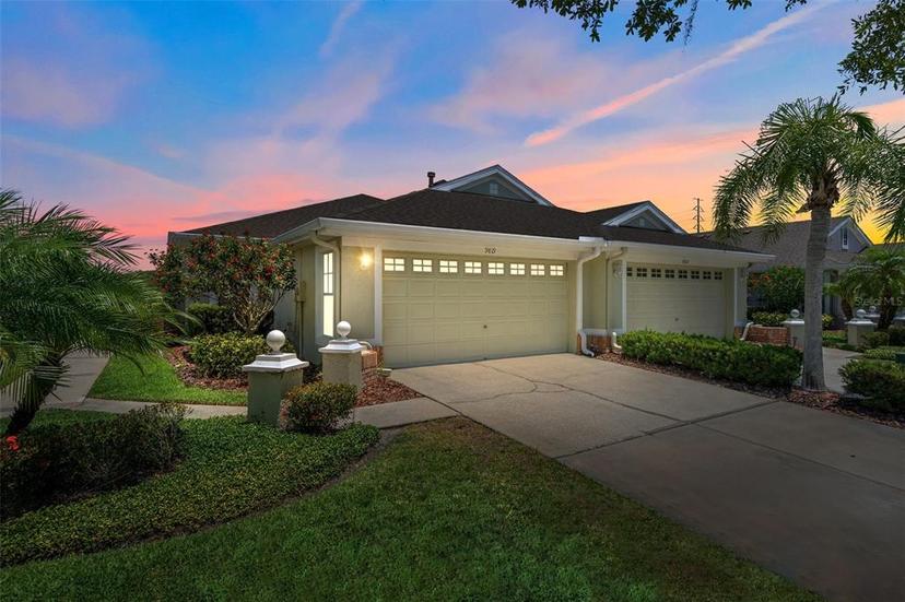 Picture of 9819 Bridgeton Drive, Tampa FL 33626