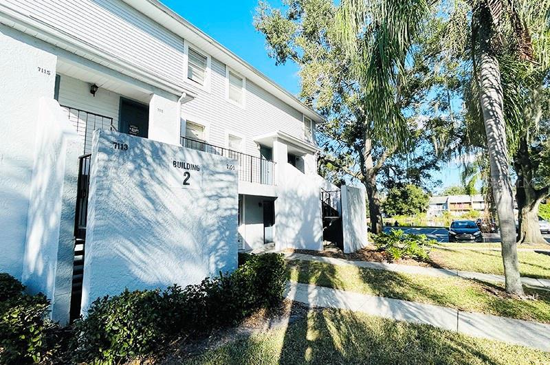 Picture of 7113 E Bank Drive Unit 7113, Tampa FL 33617