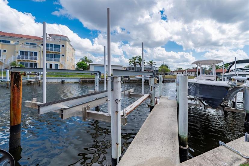 Picture of 1344 Mediterranean Drive Unit 121, Punta Gorda FL 33950