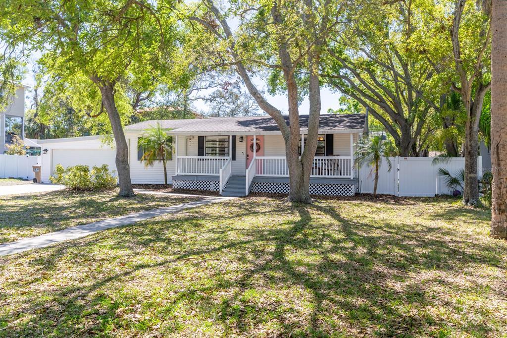 Picture of 916 Michigan Avenue, Palm Harbor, FL 34683