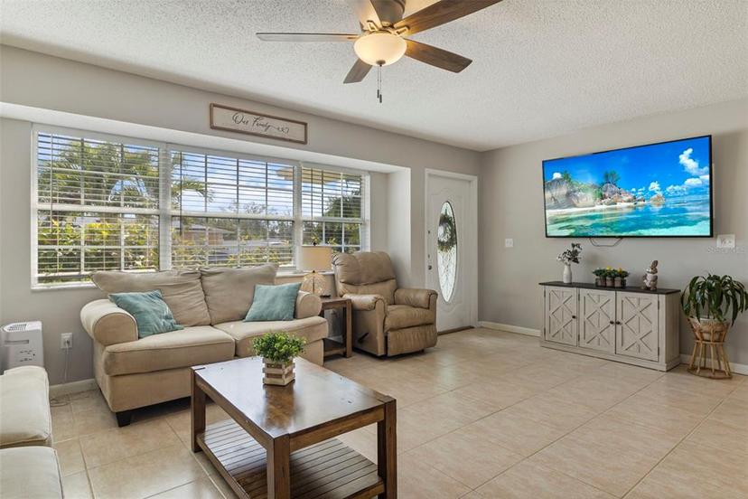 Picture of 890 Silver Springs Terrace Nw, Port Charlotte FL 33948
