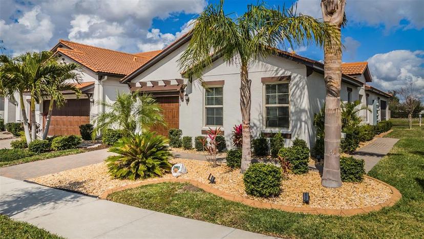 Picture of 5316 Stoic Vale Drive, Wimauma FL 33598