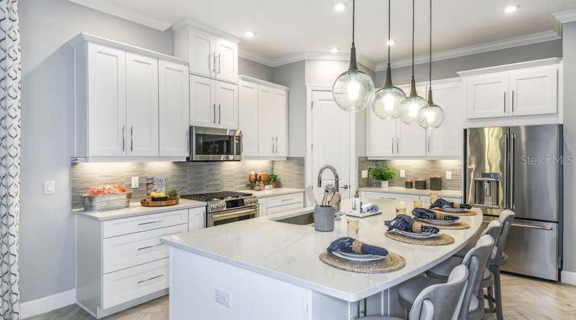 Picture of 8100 Moonbeam Avenue, Sarasota FL 34241
