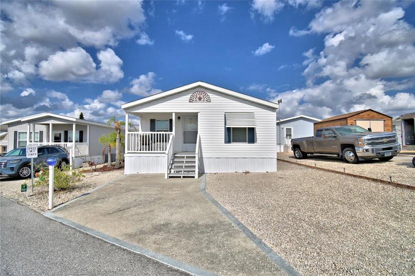 Picture of 251 Patterson Road Unit I # 40, Haines City FL 33844