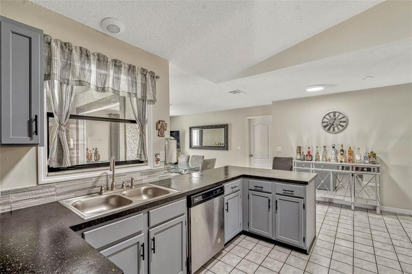 Picture of 1464 Howland Boulevard, Deltona FL 32738