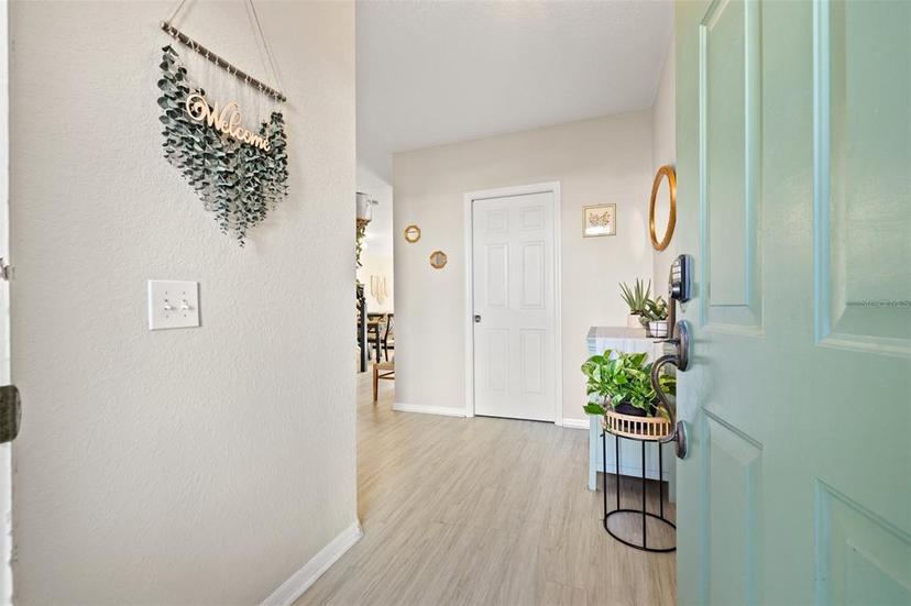 Picture of 6980 Ulmerton Road Unit 8C, Largo FL 33771