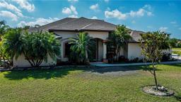Picture of 2002 Palm View Road, Sarasota, FL 34240