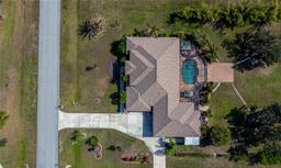 Picture of 2002 Palm View Road, Sarasota, FL 34240