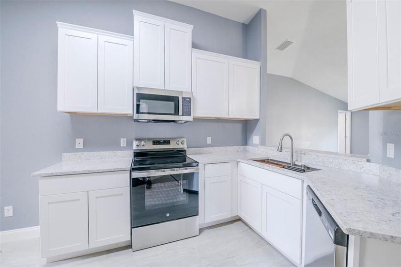 Picture of 13227 Prestwick Creek Drive, Riverview FL 33579