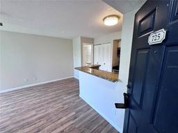 Picture of 5128 Conroy Road Unit 725, Orlando, FL 32811